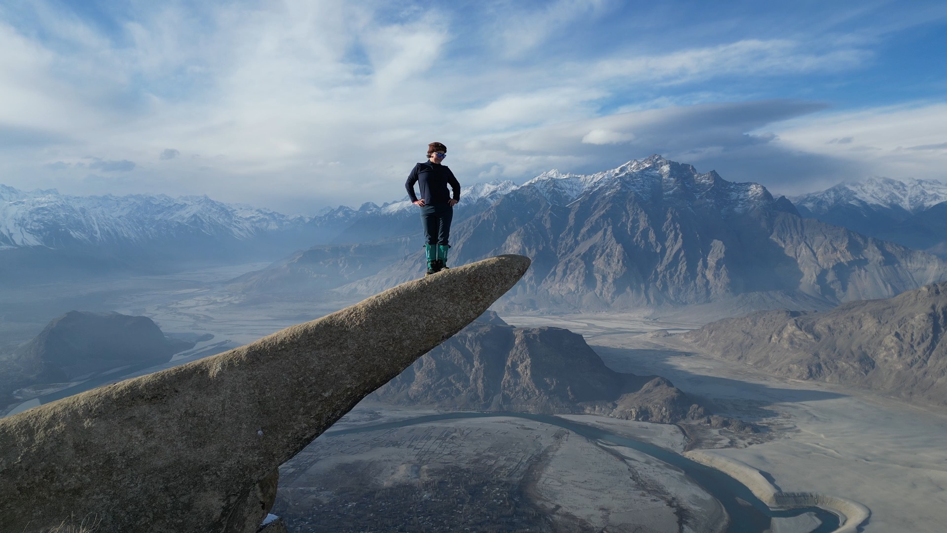 Masroor Rock, District Skardu